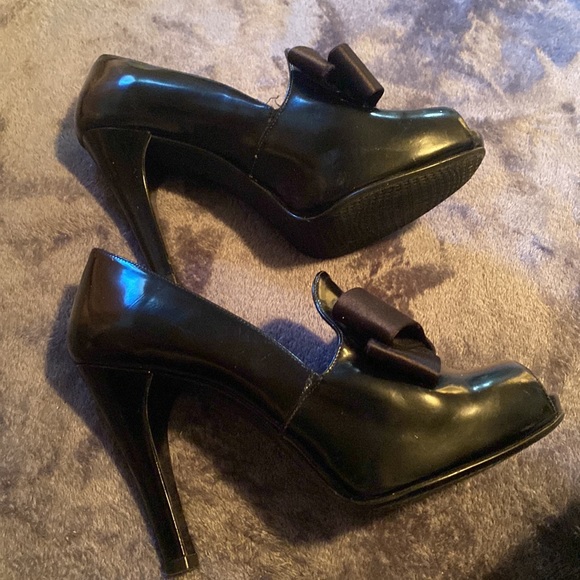 Stuart Weitzman shoes - Picture 3 of 8